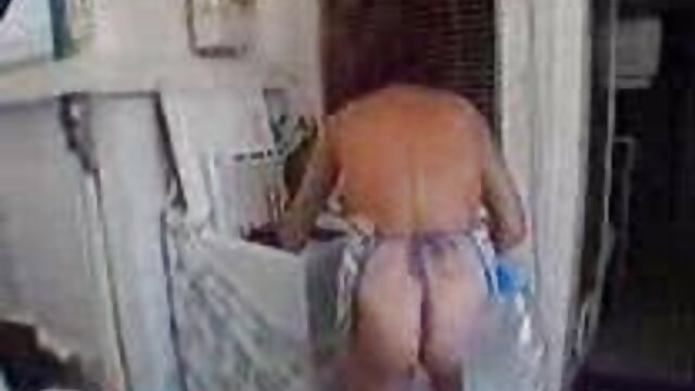 Cô ấy hút và chị cô ấy BF và những người lạ trong những gian xem sec cuc hay hàng