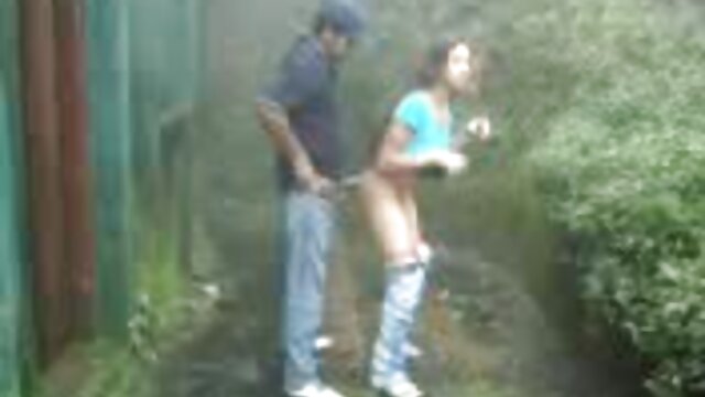 Cô gái thủ sec cuc net dâm -Rylee-
